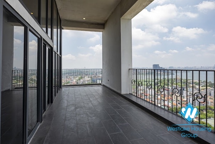 Luxury 3 bedroom apartment in PentStudio West Lake Hanoi for rent